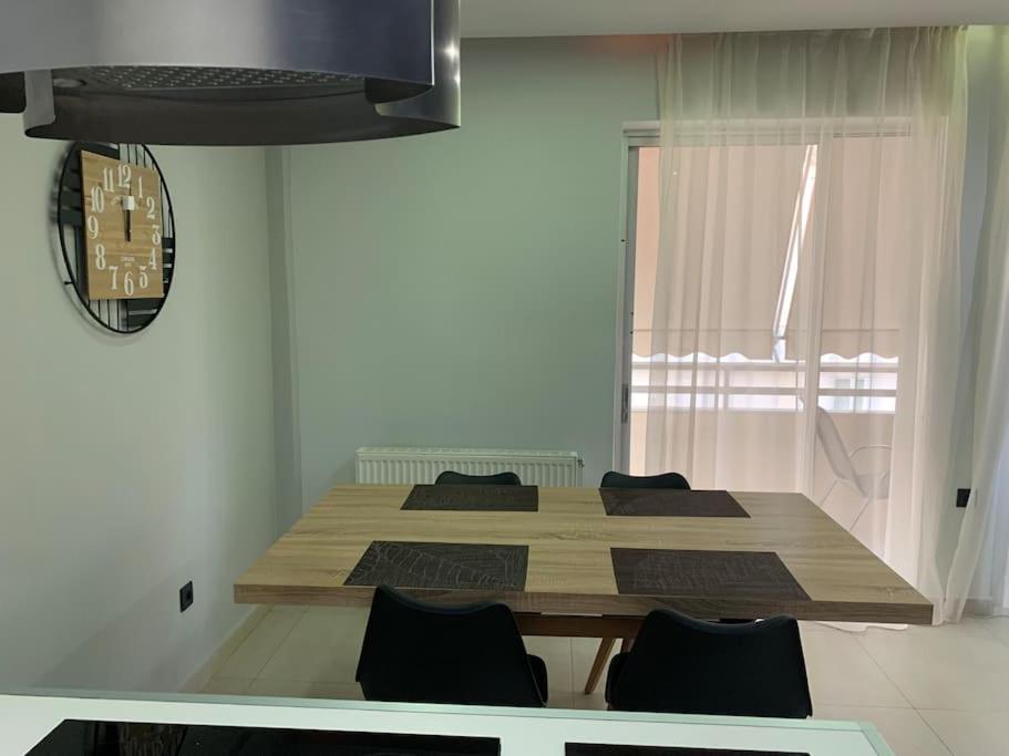 Varkiza Lux Apartment Luaran gambar