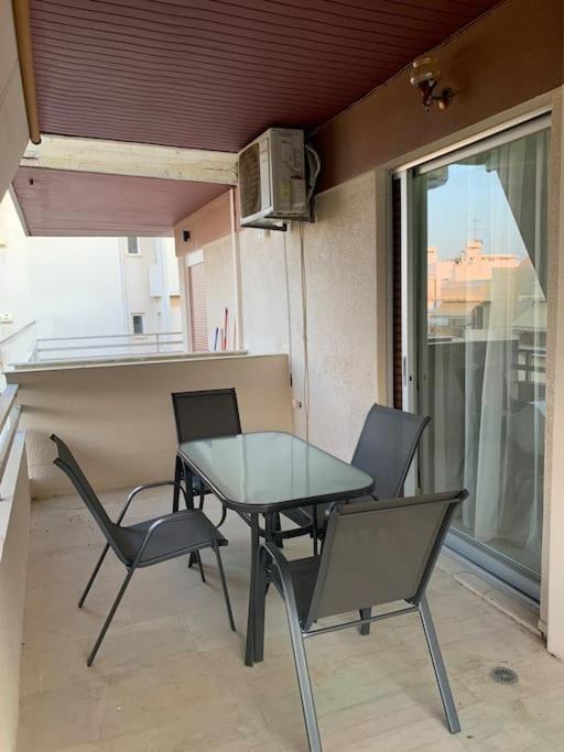 Varkiza Lux Apartment Luaran gambar